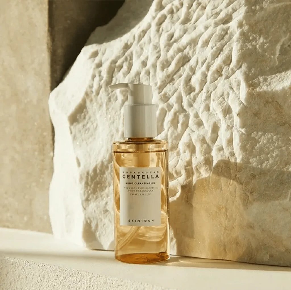 Madagascar Centella Light Cleansing Oil