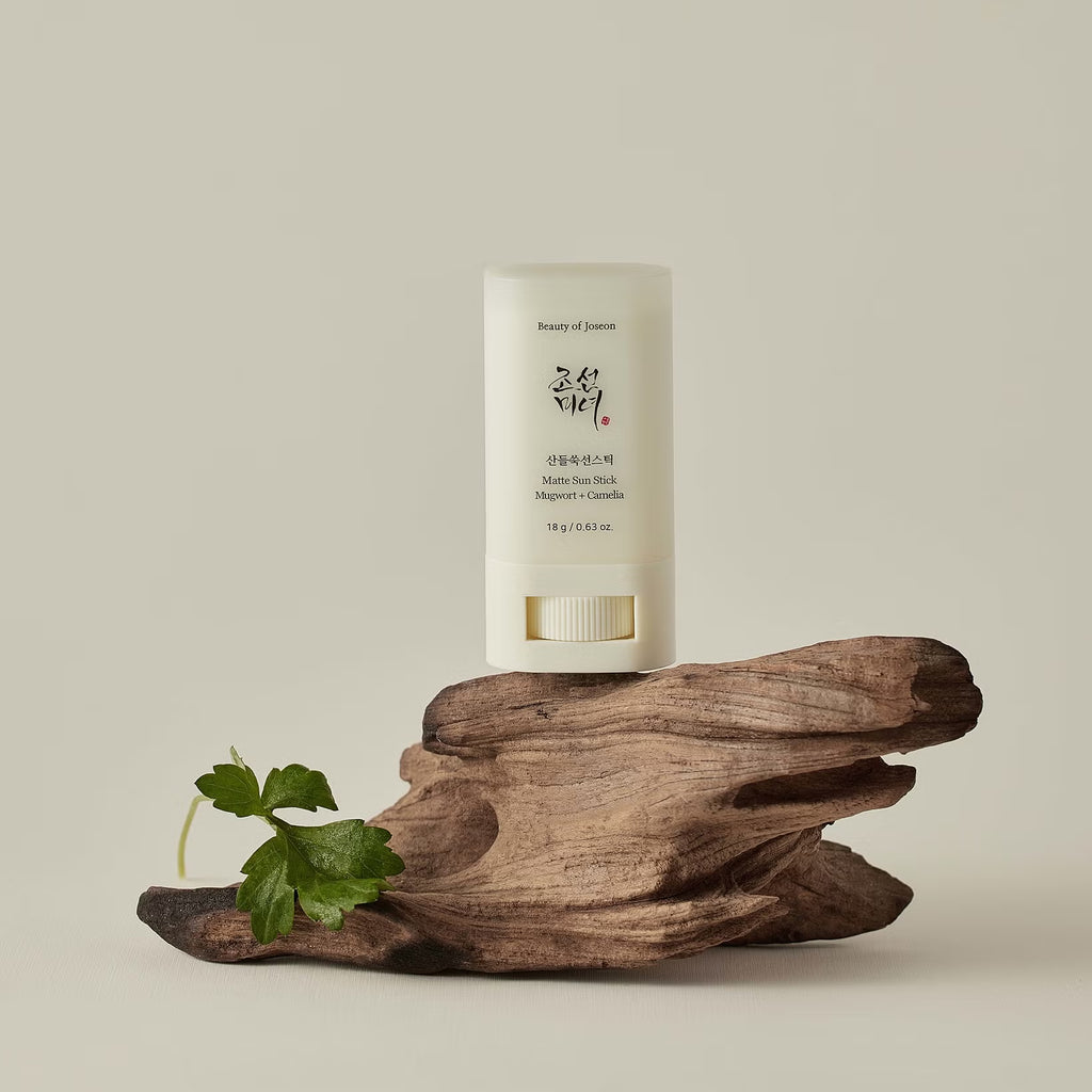 Matte Sun Stick Mugwort + Camilia 18g