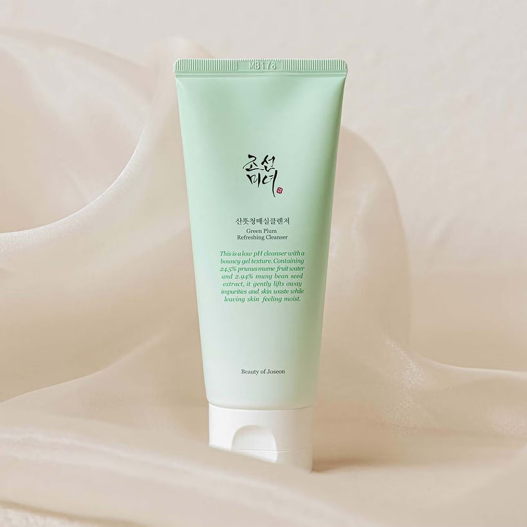 Green Plum Refreshing Cleanser 100ml